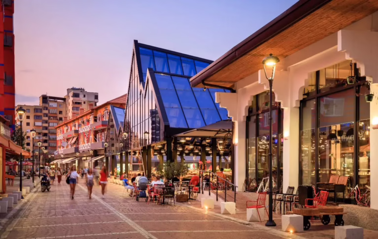 New Bazaar (Pazari i Ri)